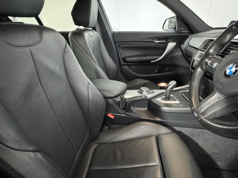 2019 (19) BMW 1 SERIES 120d xDrive M Sport Shadow Ed 5dr Step Auto 5597403