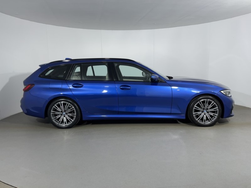 2022 (22) BMW 3 SERIES 320i M Sport 5dr Step Auto 5591180
