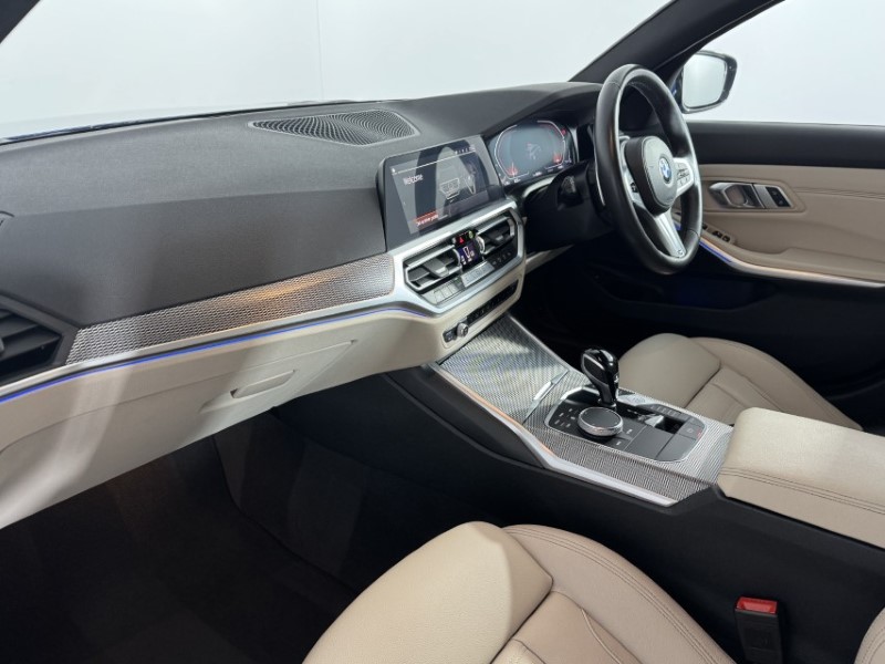 2022 (22) BMW 3 SERIES 320i M Sport 5dr Step Auto 5591184