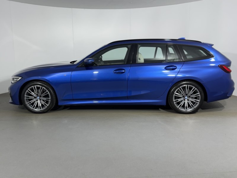 2022 (22) BMW 3 SERIES 320i M Sport 5dr Step Auto 5591161