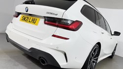 2021 (21) BMW 3 SERIES 330d MHT M Sport 5dr Step Auto 5590983