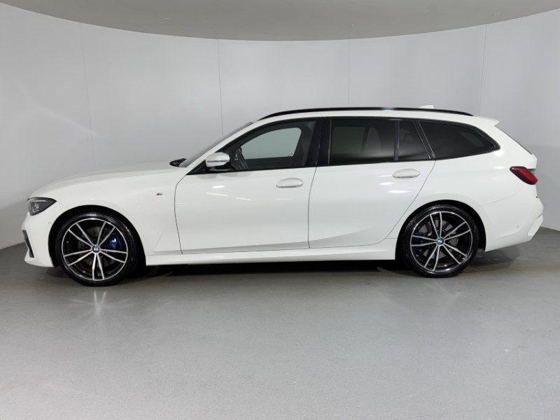2021 (21) BMW 3 SERIES 330d MHT M Sport 5dr Step Auto 5590999