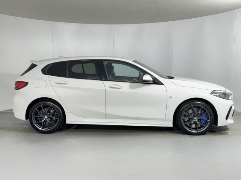 2021 (21) BMW 1 SERIES 120d M Sport 5dr Step Auto 5601946