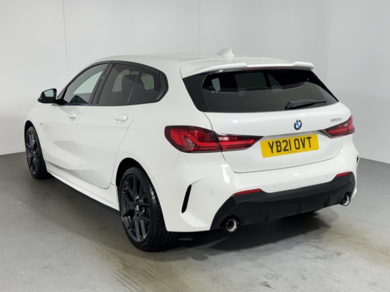 2021 (21) BMW 1 SERIES 120d M Sport 5dr Step Auto 5601942