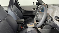 2025 (25) MINI COOPER 1.5 C Exclusive 5dr Auto 5609916
