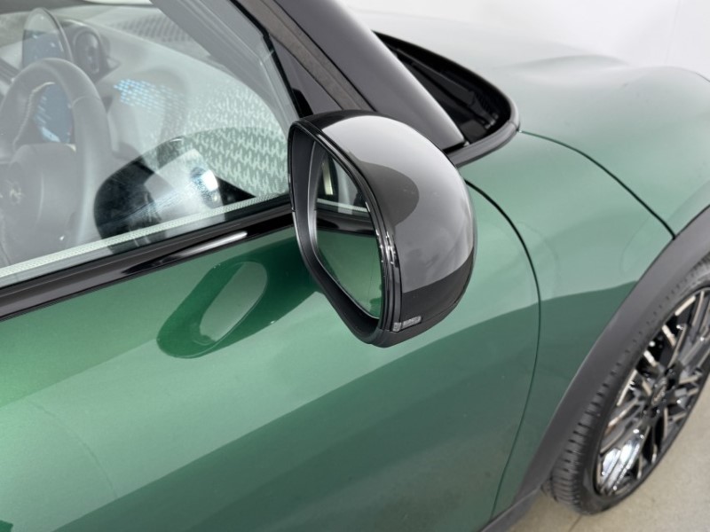 2025 (25) MINI COOPER 1.5 C Exclusive 5dr Auto 5609925
