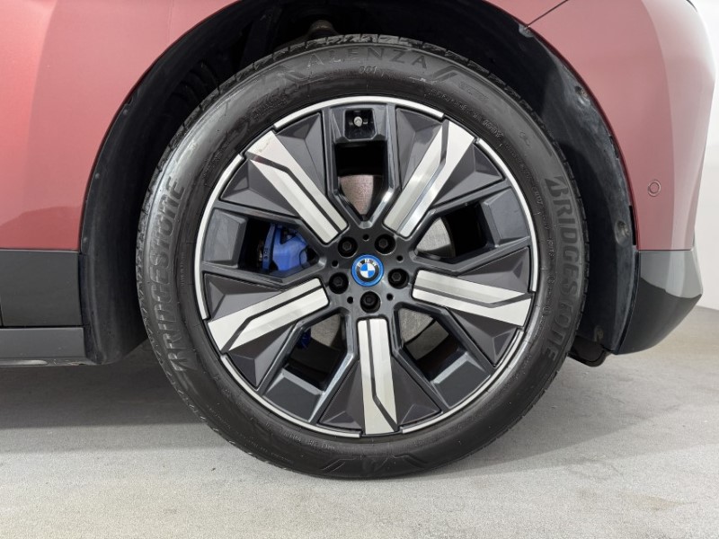 2023 (23) BMW iX 240kW xDrive40 M Sport 76.6kWh 5dr Auto 5610366