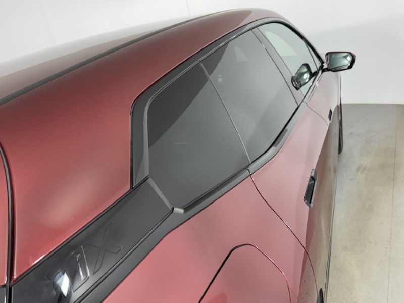 2023 (23) BMW iX 240kW xDrive40 M Sport 76.6kWh 5dr Auto 5610369