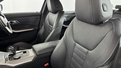 2020 (70) BMW 3 SERIES 320i M Sport 4dr Step Auto 5642362