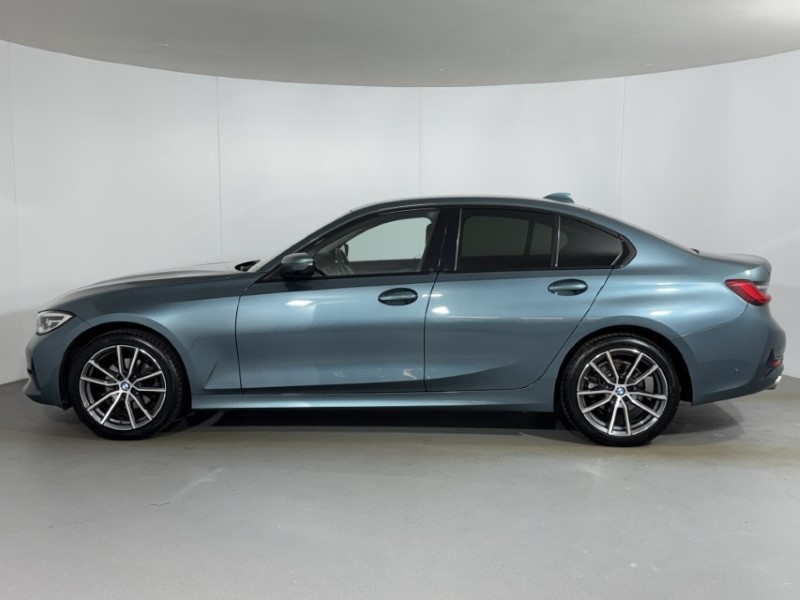 2019 (19) BMW 3 SERIES 320i Sport 4dr Step Auto 5608179
