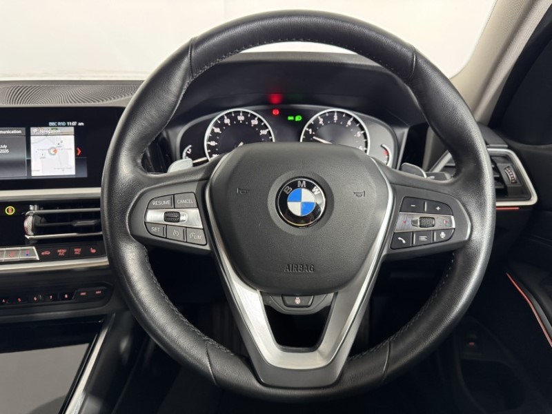 2019 (19) BMW 3 SERIES 320i Sport 4dr Step Auto 5608138