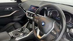 2019 (19) BMW 3 SERIES 320i Sport 4dr Step Auto 5608158