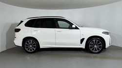 2023 (23) BMW X5 xDrive30d MHT M Sport 5dr Auto 5641331