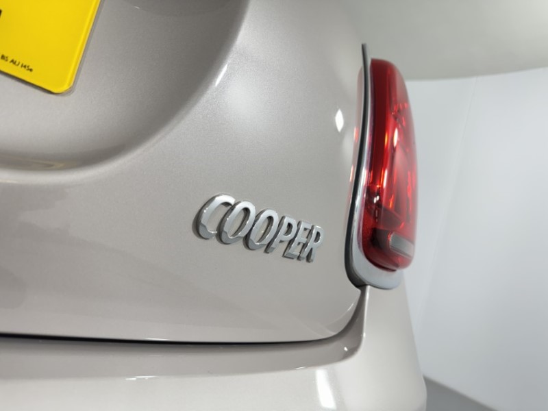 2023 (73) MINI HATCHBACK 1.5 Cooper Classic 3dr Auto 5636485