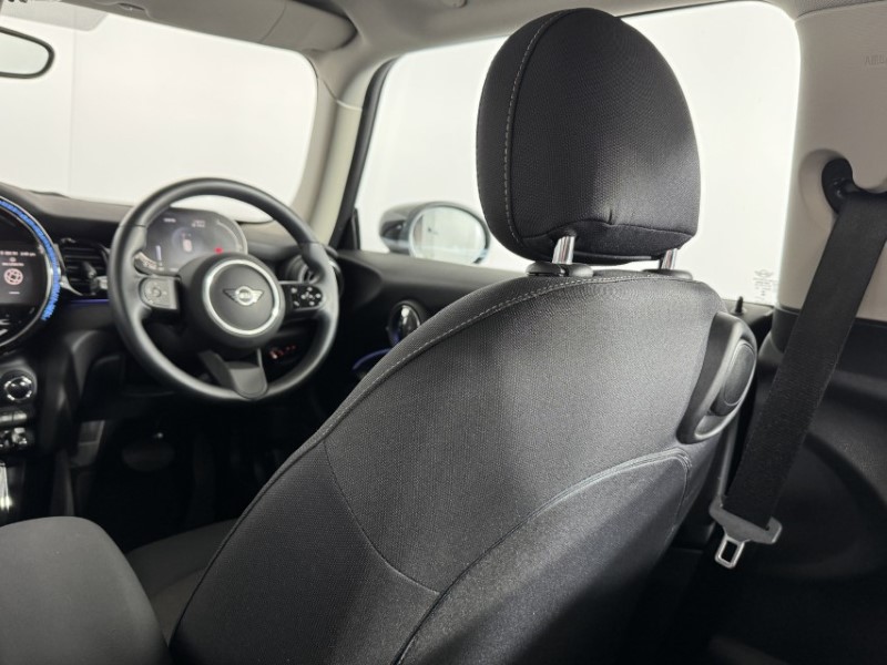 2023 (73) MINI HATCHBACK 1.5 Cooper Classic 3dr Auto 5636492