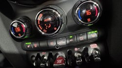 2023 (73) MINI HATCHBACK 1.5 Cooper Classic 3dr Auto 5636462