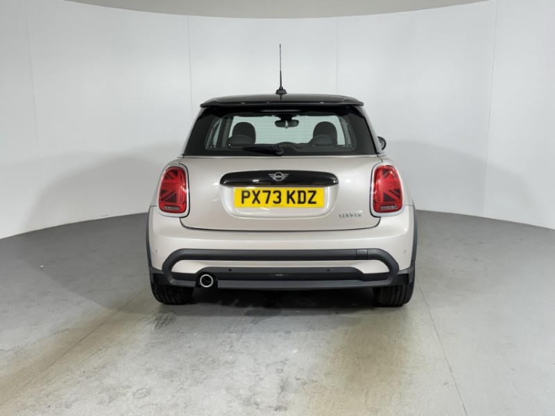 2023 (73) MINI HATCHBACK 1.5 Cooper Classic 3dr Auto 5636486