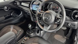 2021 (21) MINI HATCHBACK 1.5 Cooper Classic 3dr Auto 5669107