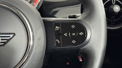 2021 (21) MINI HATCHBACK 1.5 Cooper Classic 3dr Auto 5669098