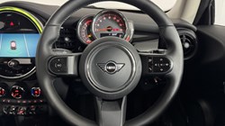 2021 (21) MINI HATCHBACK 1.5 Cooper Classic 3dr Auto 5669096