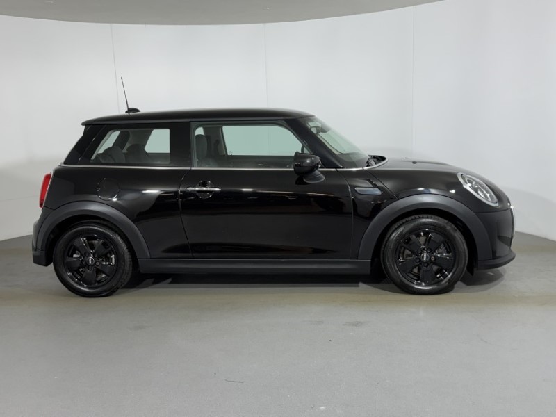 2021 (21) MINI HATCHBACK 1.5 Cooper Classic 3dr Auto 5669131