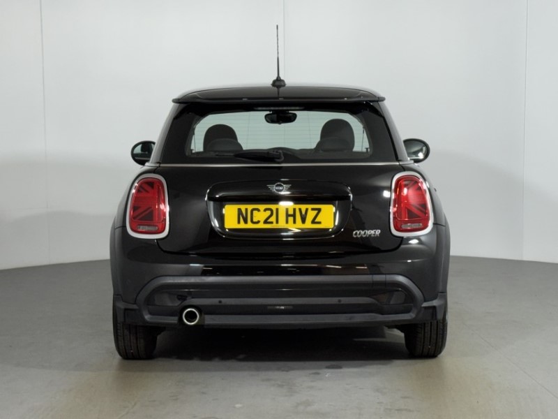 2021 (21) MINI HATCHBACK 1.5 Cooper Classic 3dr Auto 5669123