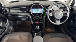 2021 (21) MINI HATCHBACK 1.5 Cooper Classic 3dr Auto 5669126
