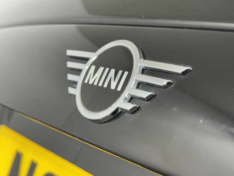 2021 (21) MINI HATCHBACK 1.5 Cooper Classic 3dr Auto 5669121