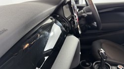 2021 (21) MINI HATCHBACK 1.5 Cooper Classic 3dr Auto 5669128