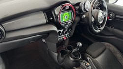 2018 (68) MINI HATCHBACK 1.5 Cooper II 5dr 5658936