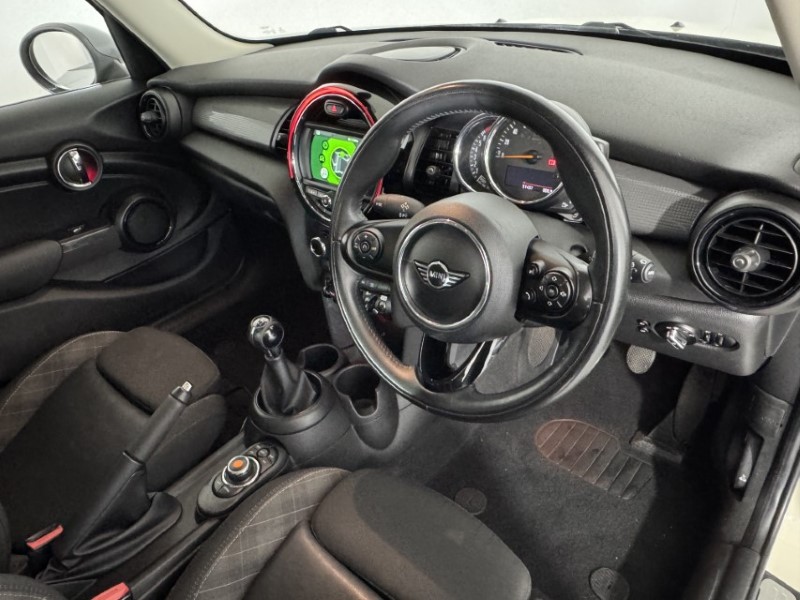2018 (68) MINI HATCHBACK 1.5 Cooper II 5dr 5658905