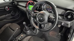 2018 (68) MINI HATCHBACK 1.5 Cooper II 5dr 5658905