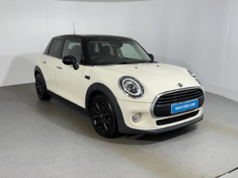 2018 (68) MINI HATCHBACK 1.5 Cooper II 5dr 5674099