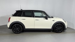 2018 (68) MINI HATCHBACK 1.5 Cooper II 5dr 5674375