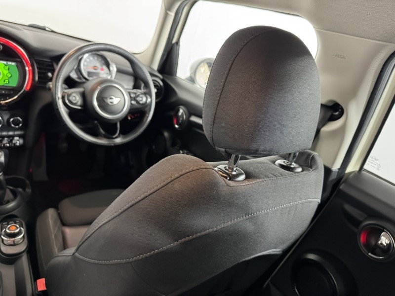 2018 (68) MINI HATCHBACK 1.5 Cooper II 5dr 5658934