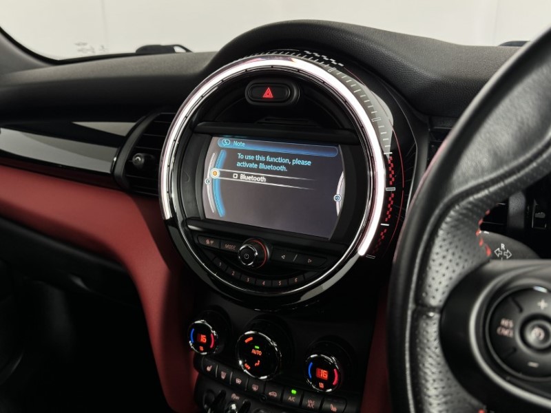 2017 (17) MINI HATCHBACK 2.0 John Cooper Works 3dr 5647458