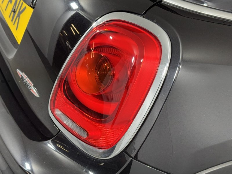 2017 (17) MINI HATCHBACK 2.0 John Cooper Works 3dr 5647480