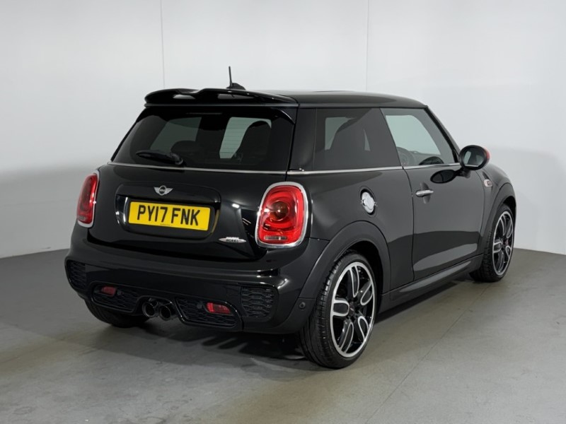 2017 (17) MINI HATCHBACK 2.0 John Cooper Works 3dr 5647496