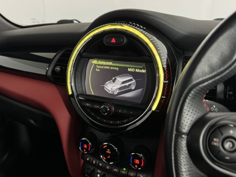 2017 (17) MINI HATCHBACK 2.0 John Cooper Works 3dr 5647462