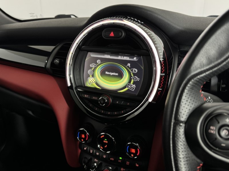 2017 (17) MINI HATCHBACK 2.0 John Cooper Works 3dr 5647454