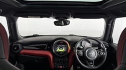 2017 (17) MINI HATCHBACK 2.0 John Cooper Works 3dr 5647488