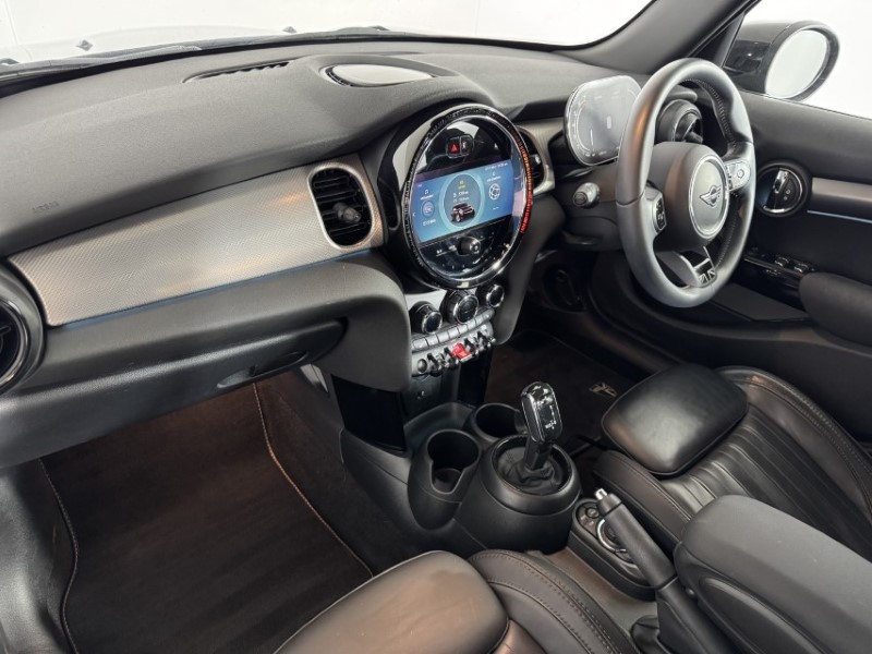 2023 (73) MINI HATCHBACK 1.5 Cooper Exclusive Premium 5dr Auto 5660658