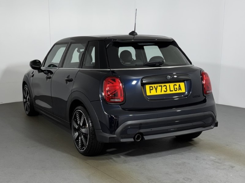 2023 (73) MINI HATCHBACK 1.5 Cooper Exclusive Premium 5dr Auto 5660664