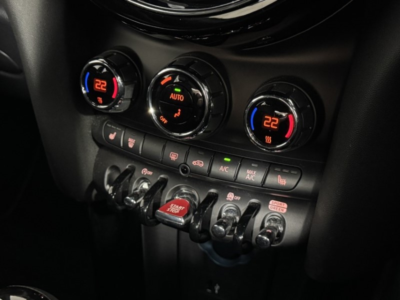 2023 (73) MINI HATCHBACK 1.5 Cooper Exclusive Premium 5dr Auto 5660627
