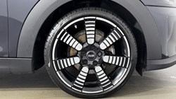 2023 (73) MINI HATCHBACK 1.5 Cooper Exclusive Premium 5dr Auto 5660647
