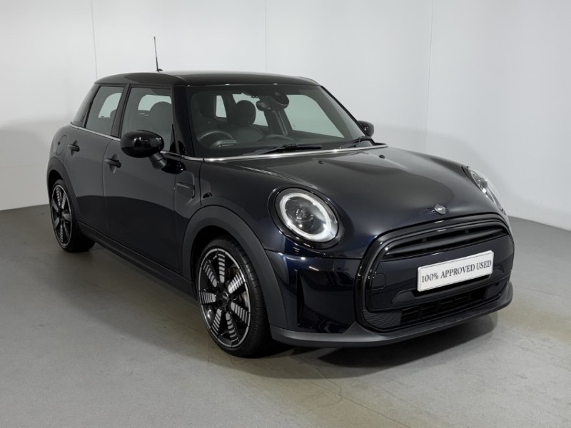 2023 (73) MINI HATCHBACK 1.5 Cooper Exclusive Premium 5dr Auto