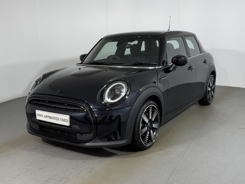 2023 (73) MINI HATCHBACK 1.5 Cooper Exclusive Premium 5dr Auto 5660661