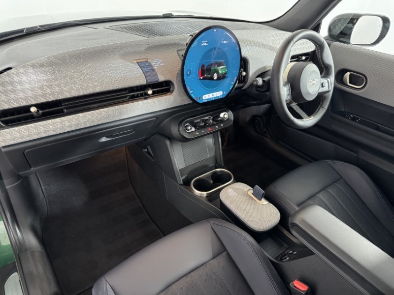 2024 (74) MINI COOPER 1.5 C Exclusive 3dr Auto 5685096
