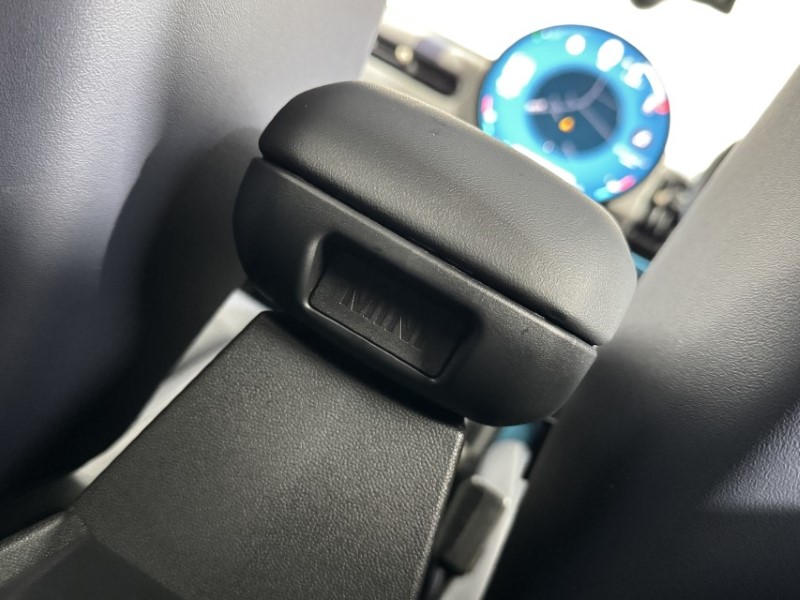 2024 (74) MINI COOPER 1.5 C Exclusive 3dr Auto 5687244