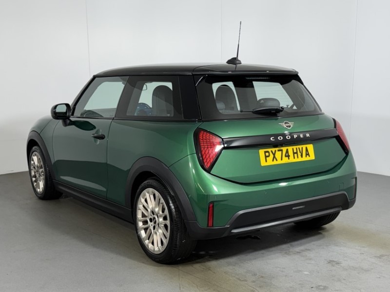 2024 (74) MINI COOPER 1.5 C Exclusive 3dr Auto 5685105